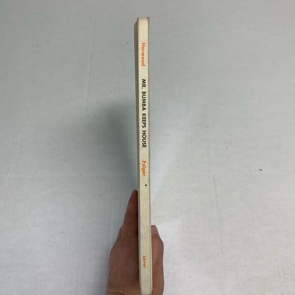 Mr. Bumba Keeps House Vintage Hardcover Book by Lerner Publication Company 1964 - Picture 2 of 7